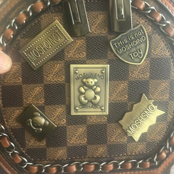 Moschino Handbag excellent condition - Picture 2 of 6